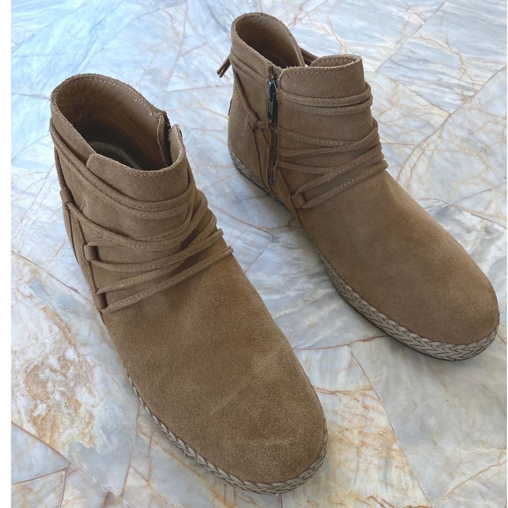 UGG Daley Suede Ankle Boots Chestnut Brown Braided Welt Flat Booties Sz 11